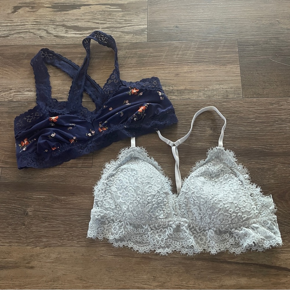 Aerie Lace and floral cottagecore flirty layer bralettes S